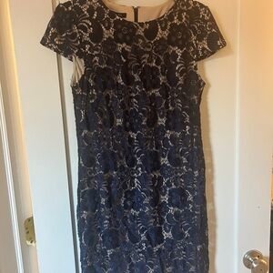 Chic Navy Lace Midi Dress
